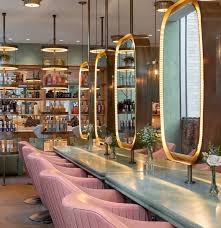 London Salon Gallery Image